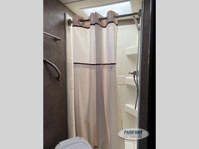 2017 Thor Motor Coach Compass - Photo 15