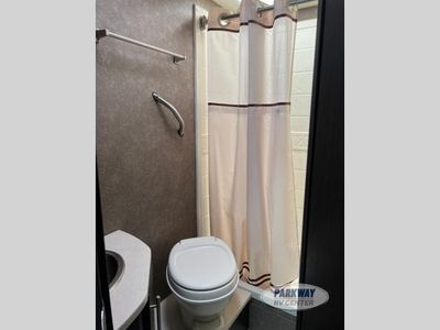 2017 Thor Motor Coach Compass - Photo 14