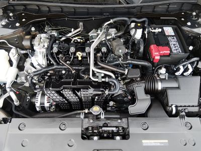 2025 Nissan Altima - Photo 9