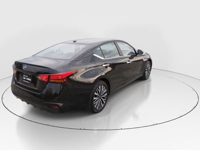 2025 Nissan Altima - Photo 7