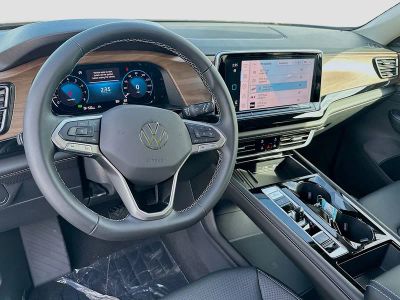 2026 Volkswagen Atlas — photo 8 view
