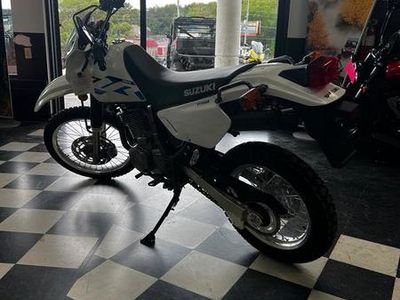2026 Suzuki DR650S - Photo 3