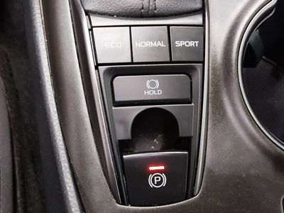 2023 Toyota Camry - Photo 19