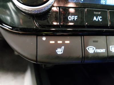 2024 Hyundai Elantra — photo 18 view