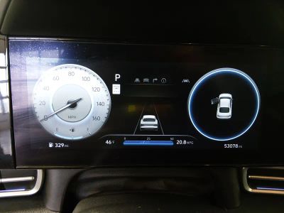 2024 Hyundai Elantra — photo 14 view