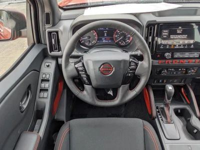 2026 Nissan Frontier — photo 17 view
