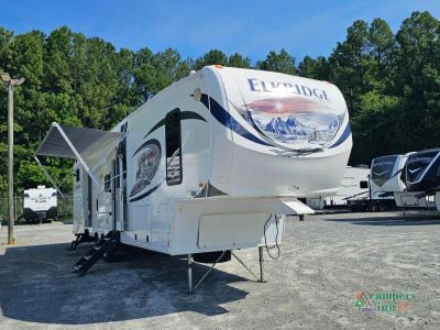 2013 Heartland ElkRidge — front three-quarter view