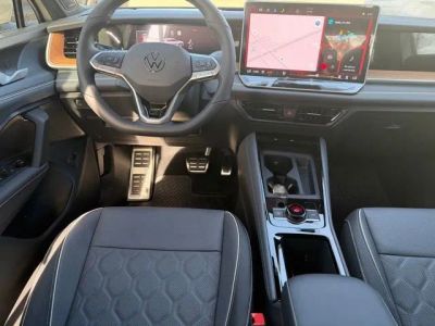 2026 Volkswagen Tiguan — photo 9 view