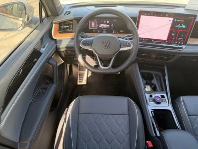 2026 Volkswagen Tiguan — photo 10 view