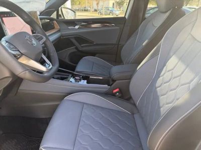 2026 Volkswagen Tiguan — photo 13 view