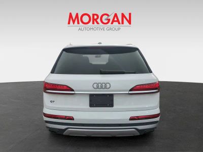 2025 Audi Q7 — engine compartment view