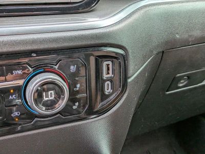 2024 Chevrolet Silverado 1500 — photo 14 view