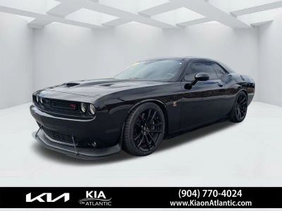 2022 Dodge Challenger — photo 7 view