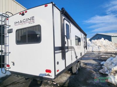 2026 Grand Design Imagine XLS — photo 8 view