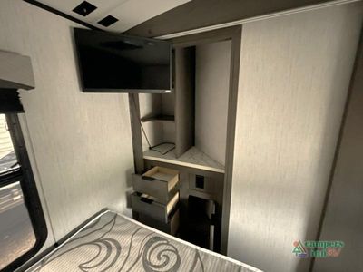2022 Cruiser Embrace - Photo 43