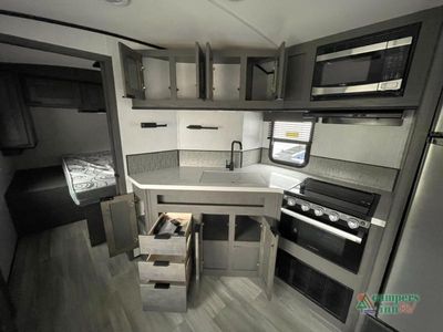 2022 Cruiser Embrace - Photo 21