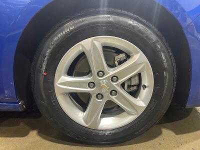 2023 Chevrolet Malibu — photo 10 view