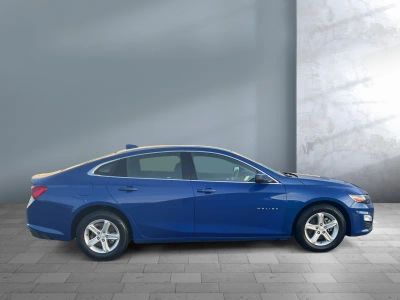 2023 Chevrolet Malibu — photo 7 view