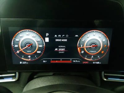 2024 Hyundai Elantra — photo 19 view