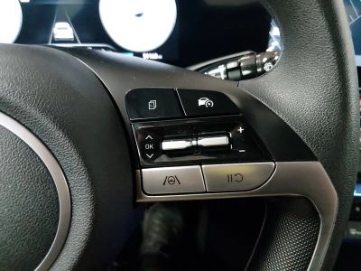 2024 Hyundai Elantra — photo 18 view