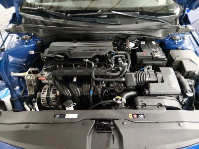 2024 Hyundai Elantra — photo 9 view