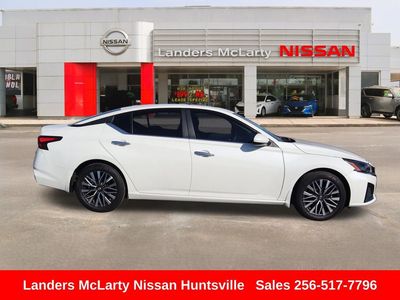 2025 Nissan Altima - Photo 2