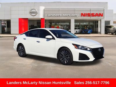 2025 Nissan Altima - Photo 1