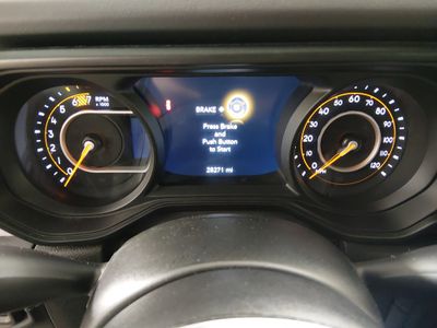2025 Jeep Wrangler — photo 14 view