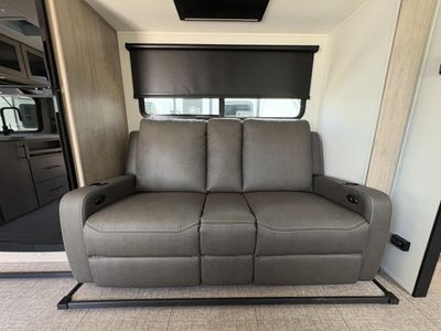 2026 Grand Design Imagine XLS — photo 18 view