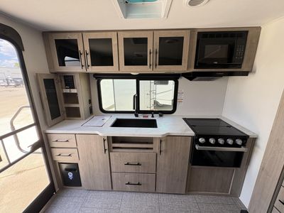 2026 Grand Design Imagine XLS — photo 12 view