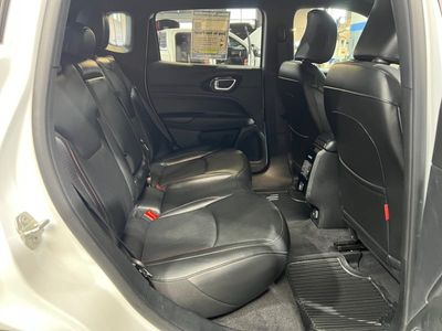 2023 Jeep Compass — photo 14 view
