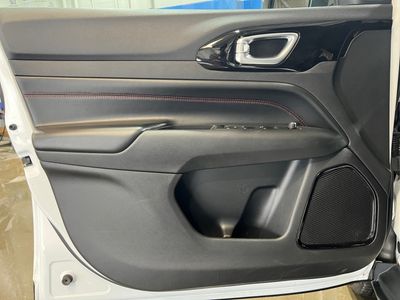 2023 Jeep Compass — photo 20 view