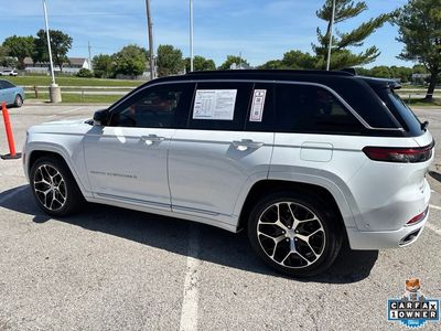 2024 Jeep Grand Cherokee - Photo 19