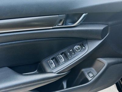 2020 Honda Accord Sedan — photo 14 view