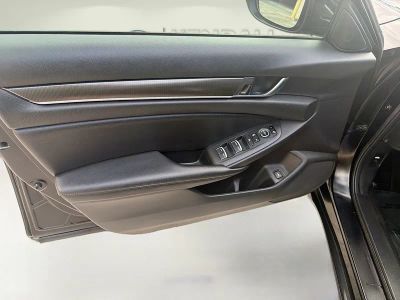 2020 Honda Accord Sedan — photo 17 view