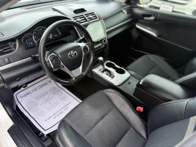 2014 Toyota Camry - Photo 11