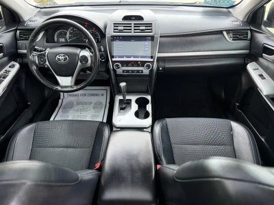 2014 Toyota Camry - Photo 14