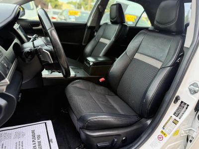 2014 Toyota Camry - Photo 12