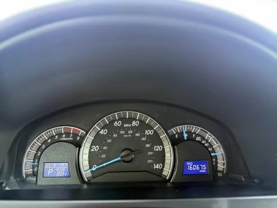 2014 Toyota Camry - Photo 21