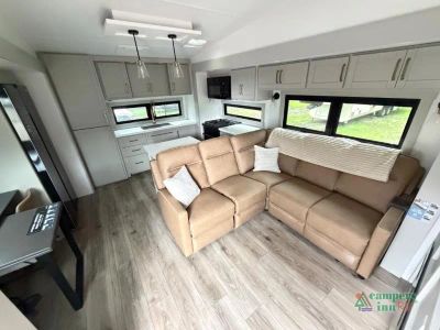 2027 Brinkley Model Z - Photo 2