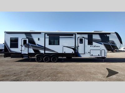2025 Keystone RV Fuzion - Photo 11