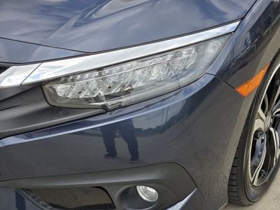 2018 Honda Civic — detail view