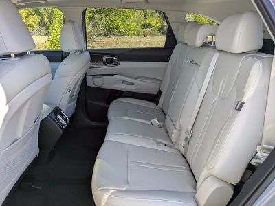 2026 Kia Sorento — photo 16 view