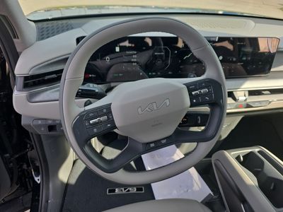 2026 Kia EV9 — photo 19 view