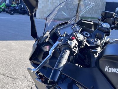 2026 Kawasaki Ninja 500 Metallic Flat Spark Black — photo 12 view