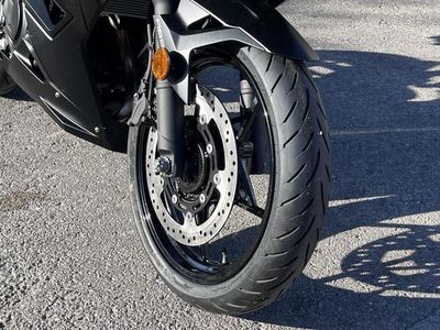 2026 Kawasaki Ninja 500 Metallic Flat Spark Black — photo 10 view