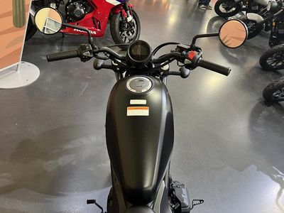 2026 Honda Rebel 300 - Photo 7