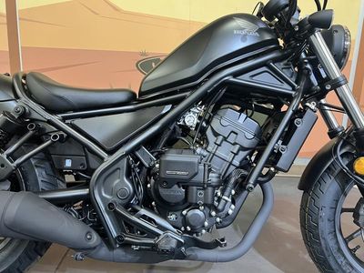 2026 Honda Rebel 300 - Photo 6