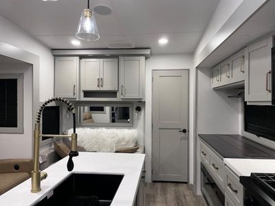 2026 Brinkley Model Z - Photo 10