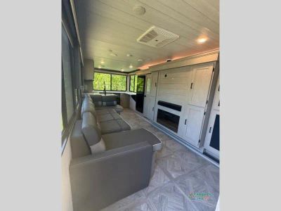 2024 Forest River RV Salem - Photo 6